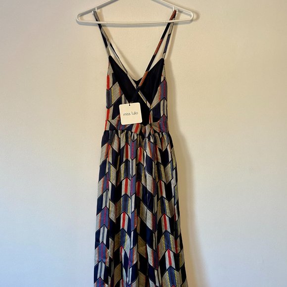 NWT Miss Lulo Backless Chevron Dress - Picture 5 of 5